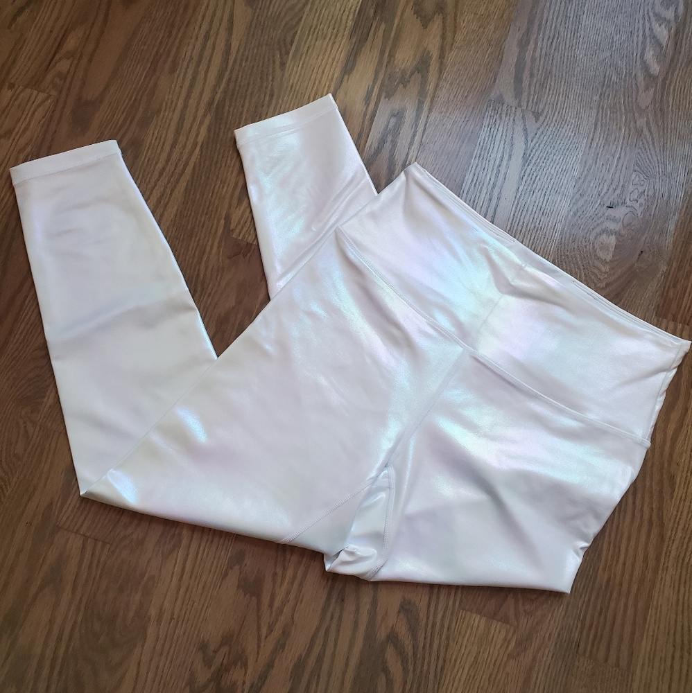 ZYIA White Unicorn Luxe 7/8 24"